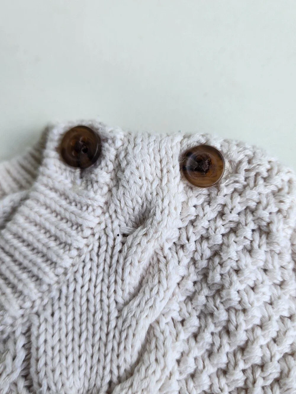 Baby GAP Size 18-24 Months Ivory  Cream Long Sleeved Cable Knit Sweater Cotton